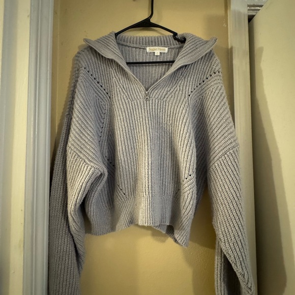 Cozy Gray Knit Sweater - Picture 1 of 3